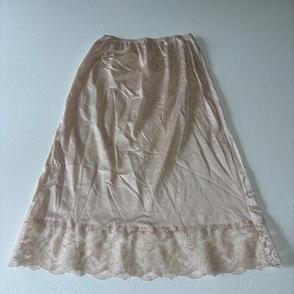 Vintage Smart Nylon Slip - Picture 5 of 5